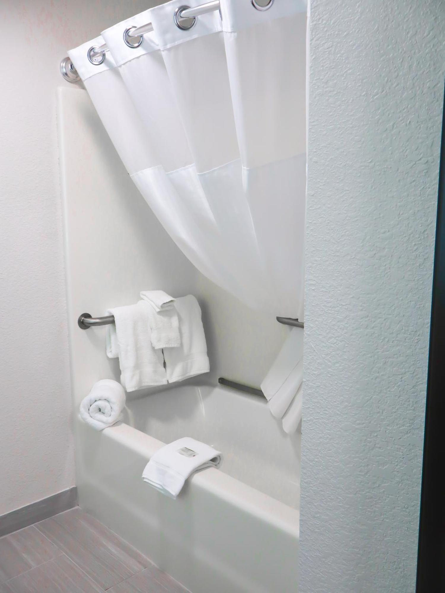 Travelodge By Wyndham Rapid City - Black Hills Buitenkant foto